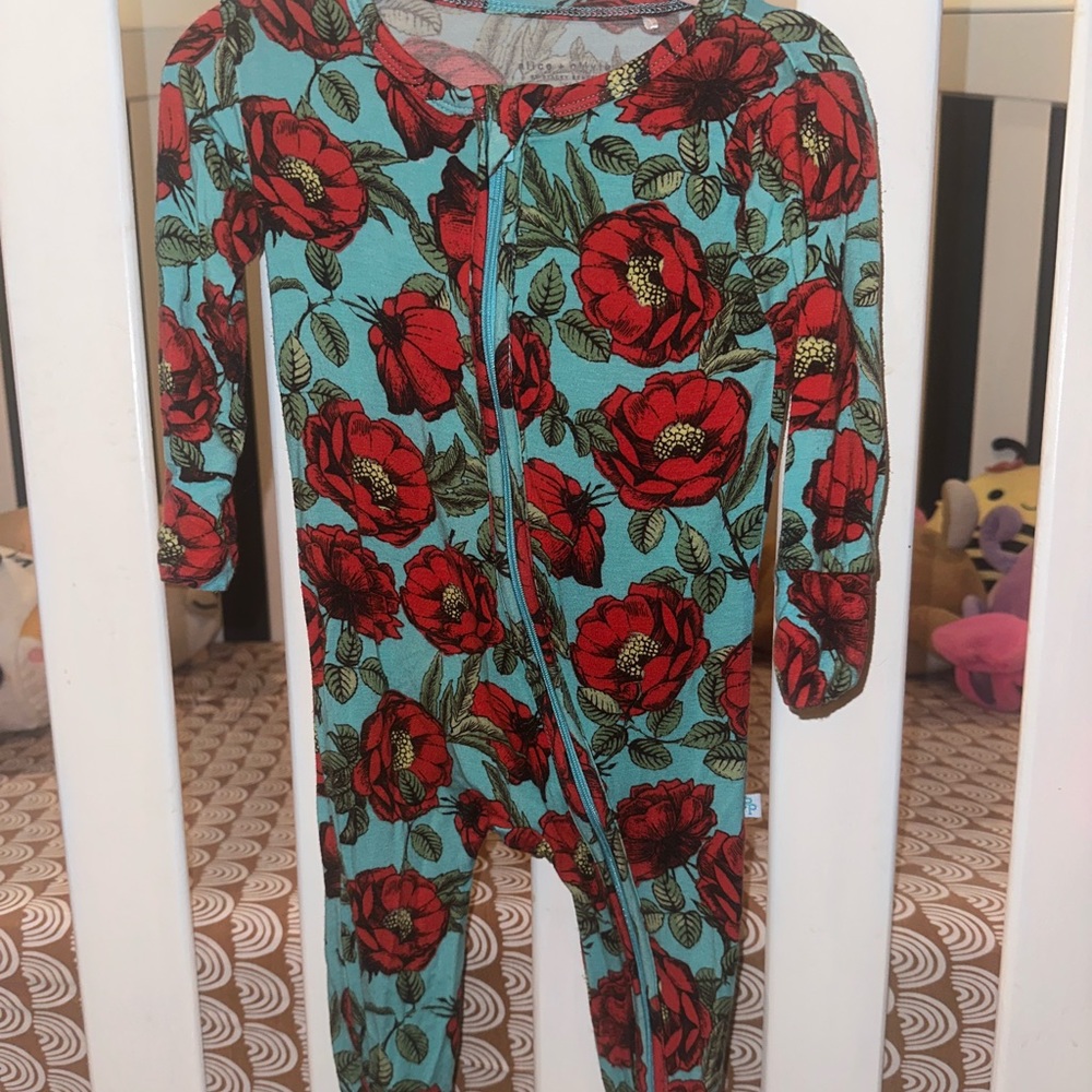 Posh Peanut Alice + Olivia Footie